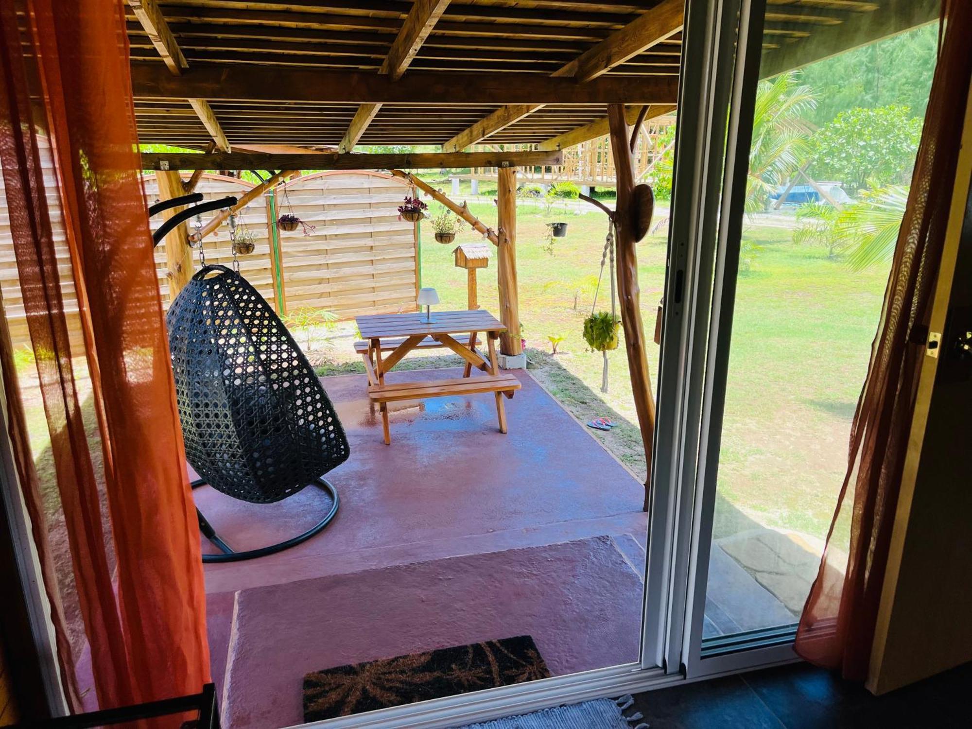 Bungalow Kura Moorea Eksteriør bilde